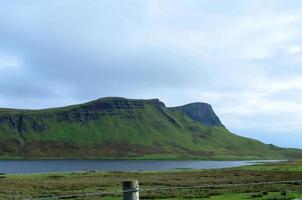 vacker naturskön utsikt över höglandet på isle of skye foto