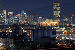 nattvyn över seoul och yeouido foto