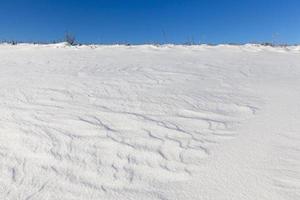 snödrivor på vintern foto