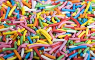 sockerfärgade godisar gjorda av sockerfärgämnen foto