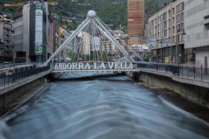 andorra la vella, andorra, 7-13-22-pont de paris, nobleza del tiempo foto