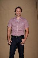 los angeles, 29 juli - scott porter anländer till 2013 cbs tca sommarfest på den privata platsen den 29 juli 2013 i beverly hills, ca. foto