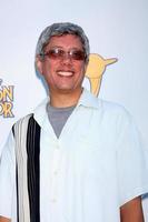 los angeles, 26 juli - dean devlin anländer till 2012 års saturn awards på castaways den 26 juli 2012 i burbank, ca. foto