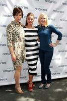 los angeles, 3 maj - sarah buxton, susan ward, adrienne frantz på restorsea gåvor av hudvårdsprodukt på nemo den 3 maj 2014 i west hollywood, ca. foto