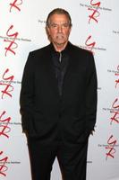 los angeles, sep 8 - eric braeden at the young and the resltless 11 000 show-firande på cbs television city den 8 september 2016 i los angeles, ca foto