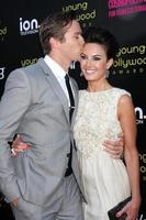 los angeles, 20 maj - armie hammer, fru elizabeth chambers anländer till 2011 års Young Hollywood Awards på club nokia at la live den 20 maj 2011 i los angeles, ca. foto