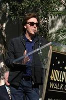 los angeles, 9 februari - paul mccartney vid Hollywood Walk of fame-ceremonin för paul mccartney vid huvudstadsregisterbyggnaden den 9 februari 2012 i los angeles, ca. foto