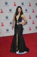 las vegas, 19 nov - alejandra espinoza vid den 16:e latin grammy awards på mgm grand garden arena den 19 november 2015 i las vegas, nv foto