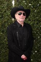 los angeles, 13 april - willie nelson på john varvatos 11th annual stuart house benefit på john varvatos boutique den 13 april 2014 i west hollywood, ca. foto