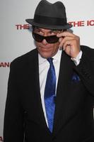 los angeles, 22 april - robert davi anländer till iceman-premiären på arclight hollywood teatrar den 22 april 2013 i los angeles, ca. foto