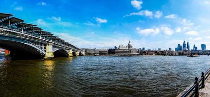 hdr floden Themsen i london foto
