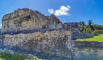 forntida tulumruiner Mayan plats tempelpyramider artefakter havslandskap mexico. foto