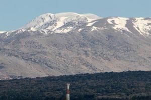 berget hermon är Israels högsta berg och det enda stället där vintersporter kan utövas. foto