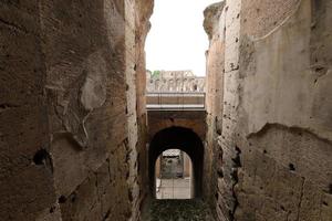 6 maj 2022 colosseum italien. Colosseum är ett arkitektoniskt monument i det antika Rom. foto