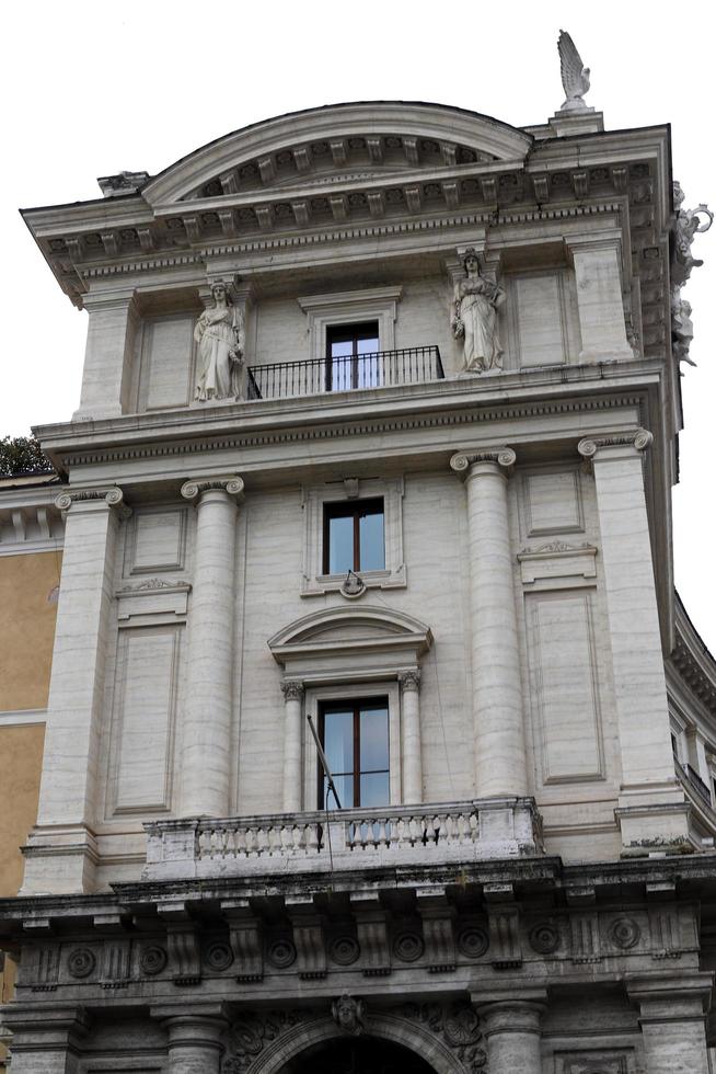 rome italië 10 mei 2022 rome is de hoofdstad van italië, een enorme multinationale stad. foto