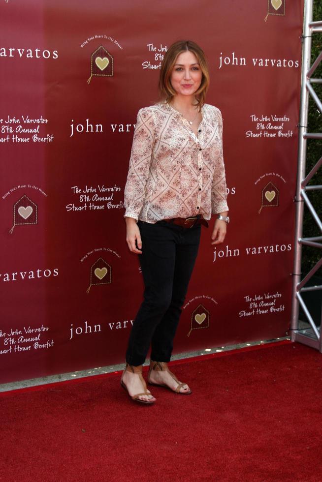 Los Angeles, 13 maart - Sasha Alexander arriveert bij de John Varvatos 8e jaarlijkse Stuart House Benefit in de John Varvaots Store op 13 maart 2011 in Los Angeles, Californië foto