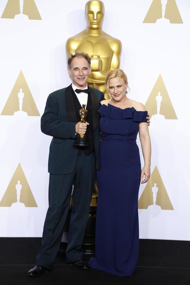 los angeles, 28 februari - mark rylance bij de 88e jaarlijkse academy awards, perskamer in het dolby theater op 28 februari 2016 in los angeles, ca foto