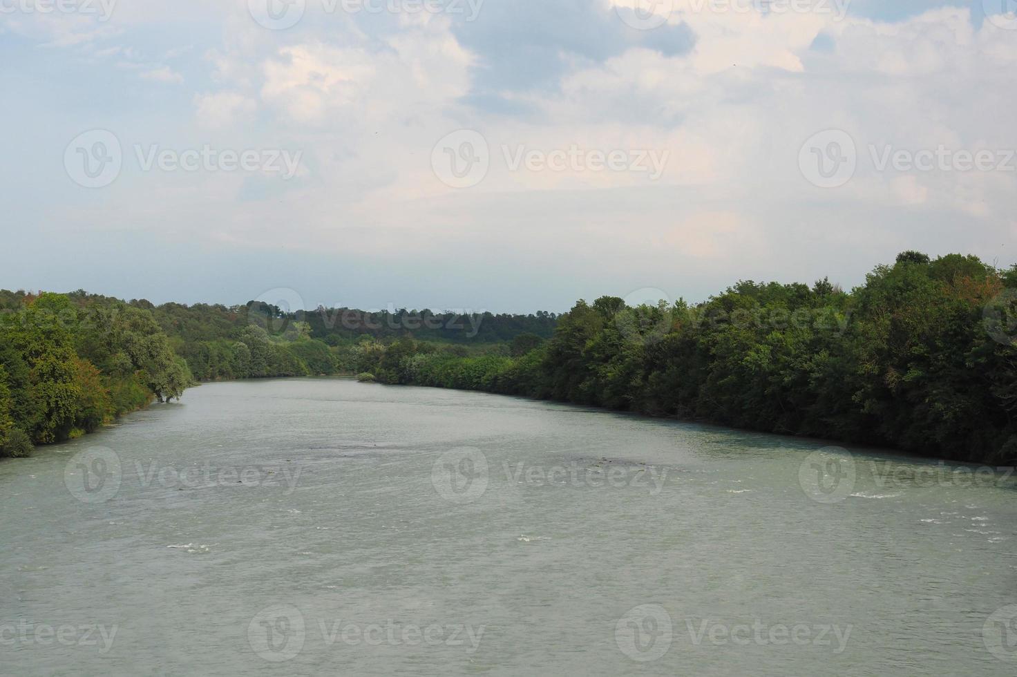 dora baltea rivier in viverone foto