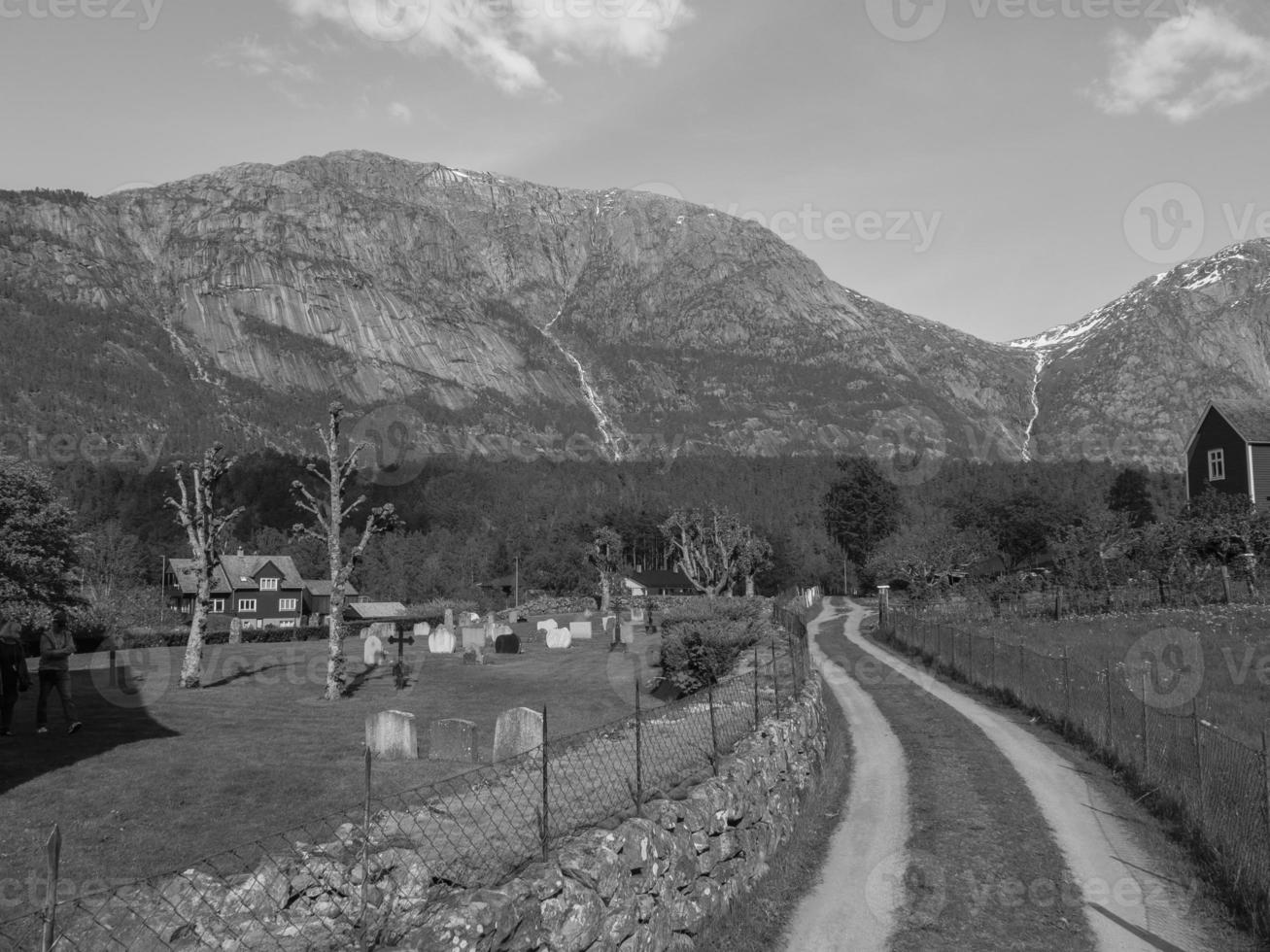 lente in eidfjord noorwegen foto