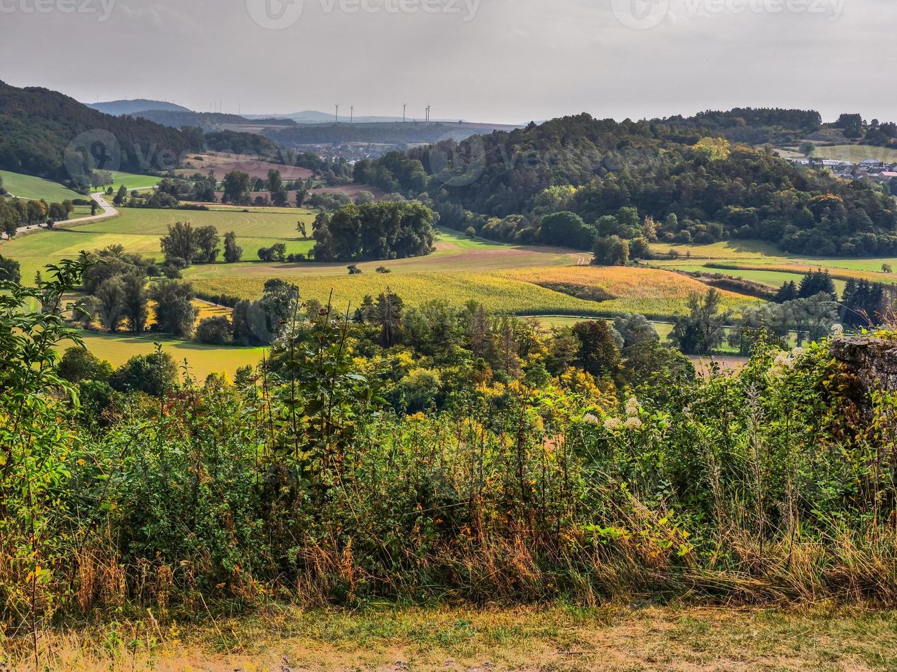 in de lage bergen van hessen foto