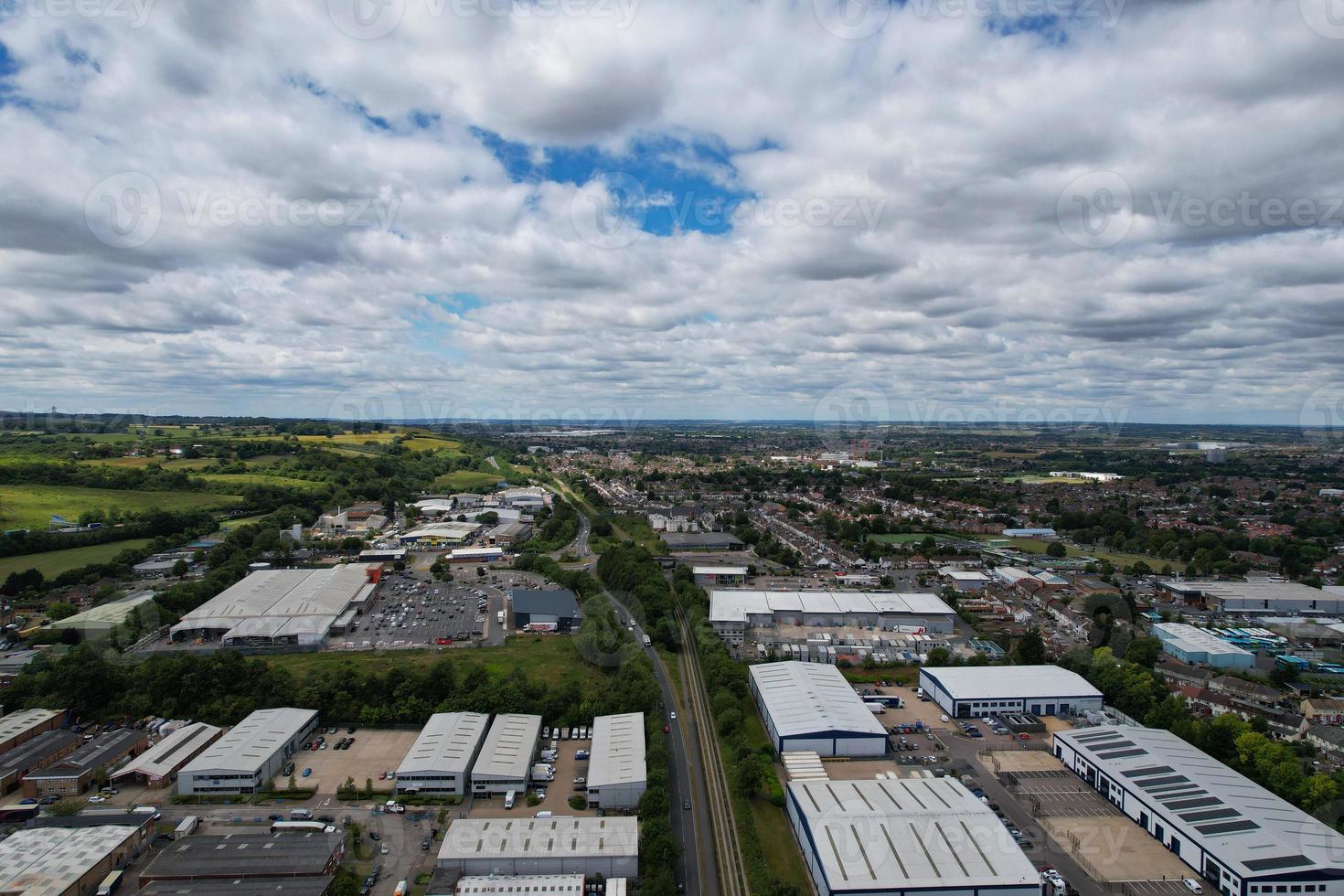 luchtfoto's vanuit een hoge hoek van het industrieterrein van Dallow in de stad Luton, Engeland, Verenigd Koninkrijk foto