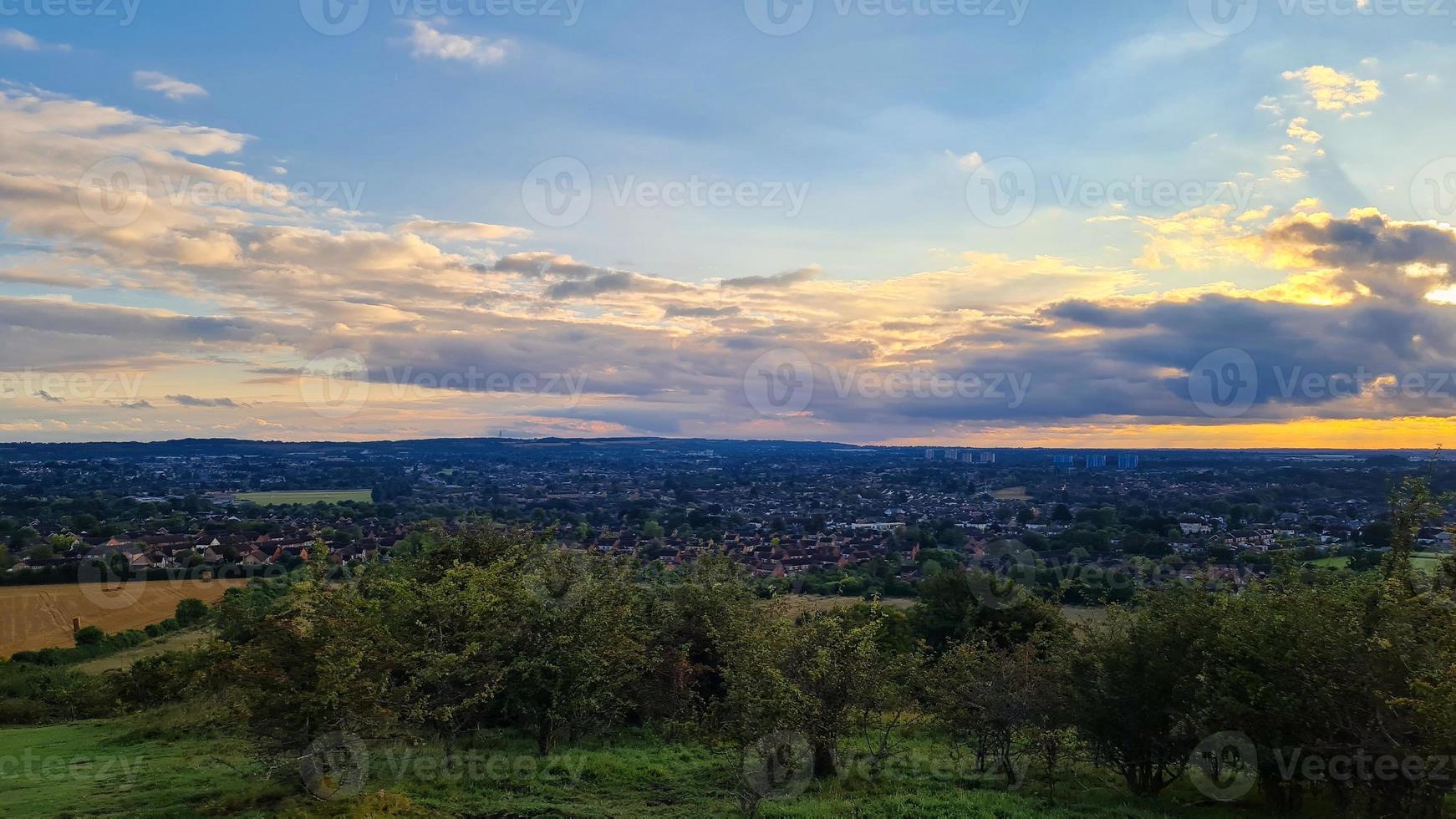 prachtige en mooie zonsondergangscène in Engeland, Brits landschap foto