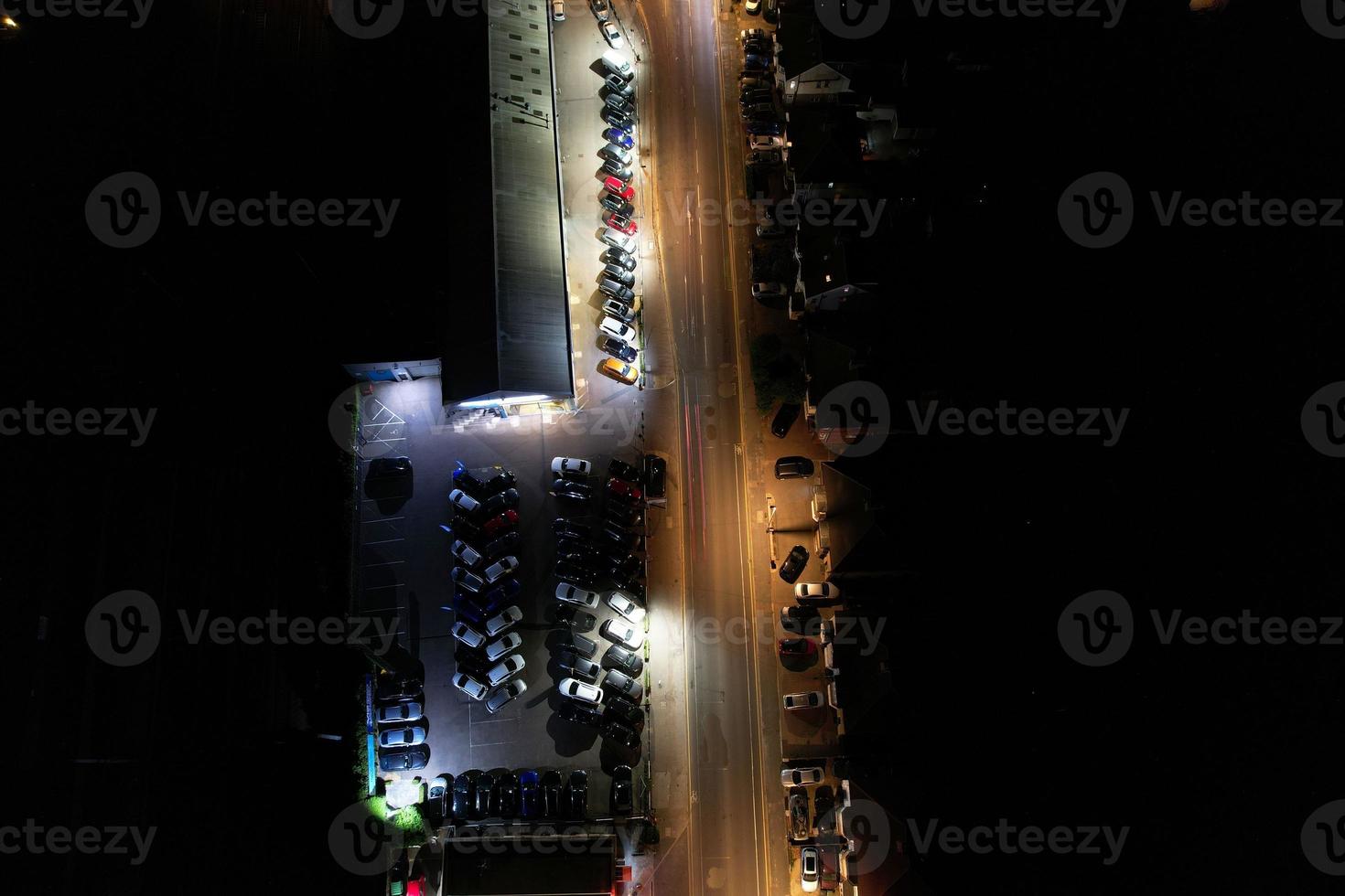 hoge hoek luchtfoto van de britse stad 's nachts britse stad foto