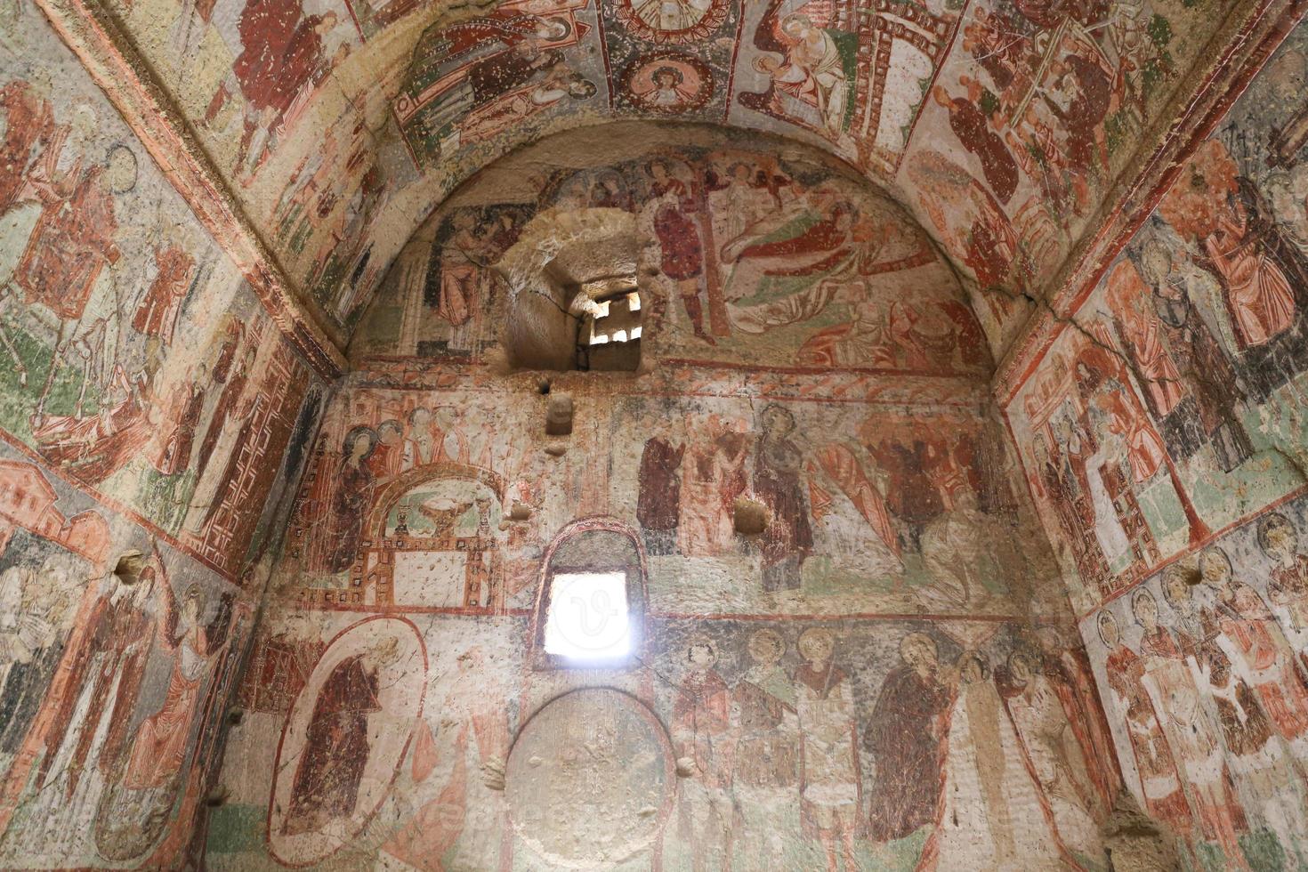 cavusin kerk in cappadocië, turkije foto