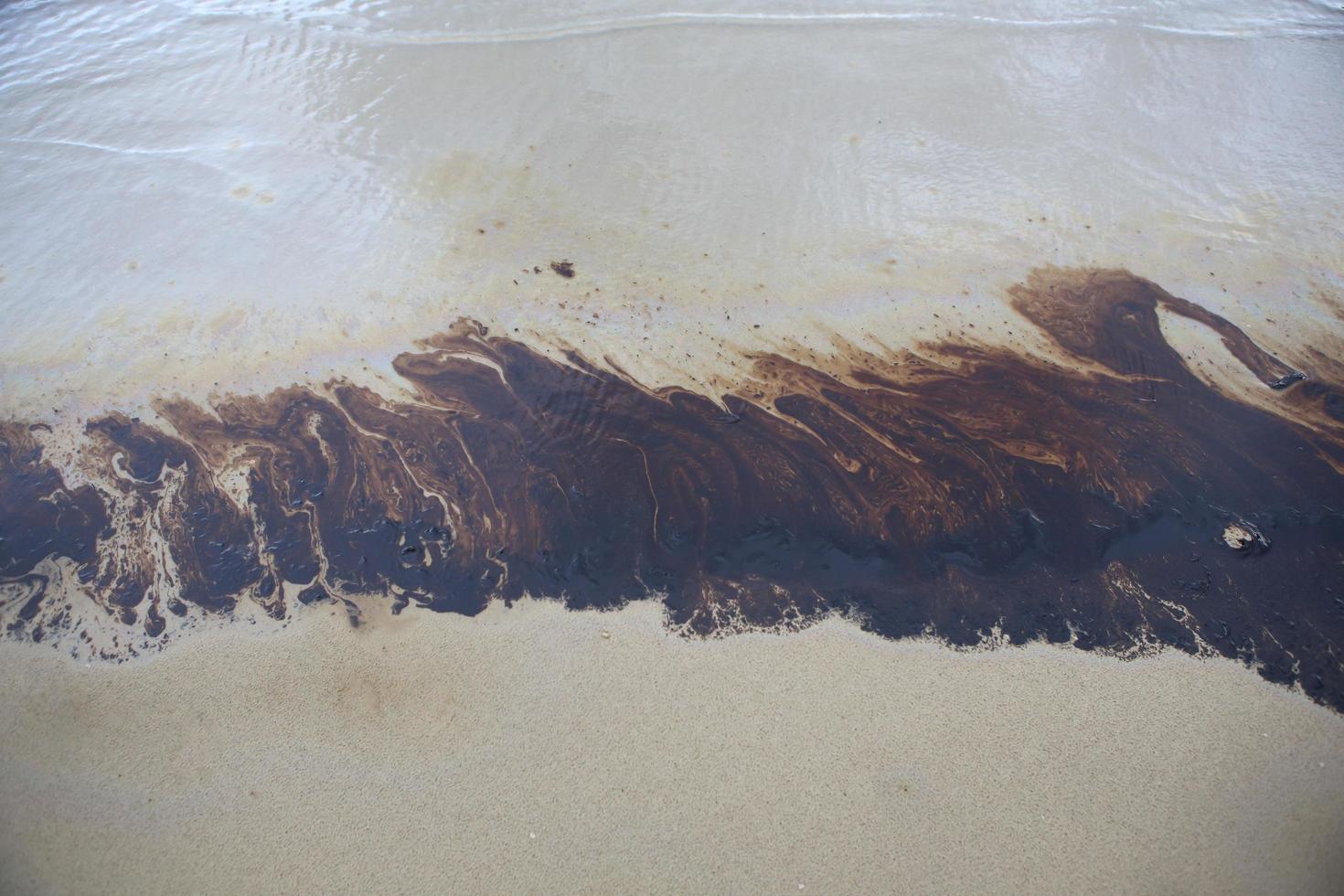 Golfolieramp wordt getoond op een strand foto