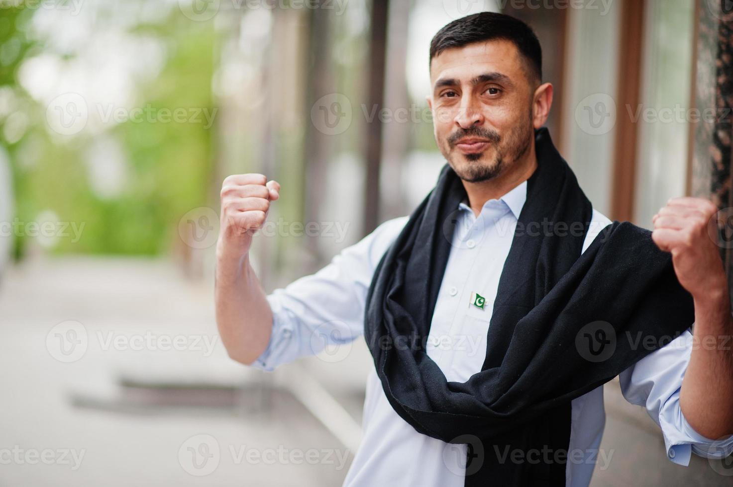 traditionele kleding Indiase pakistan mannelijke portret. foto