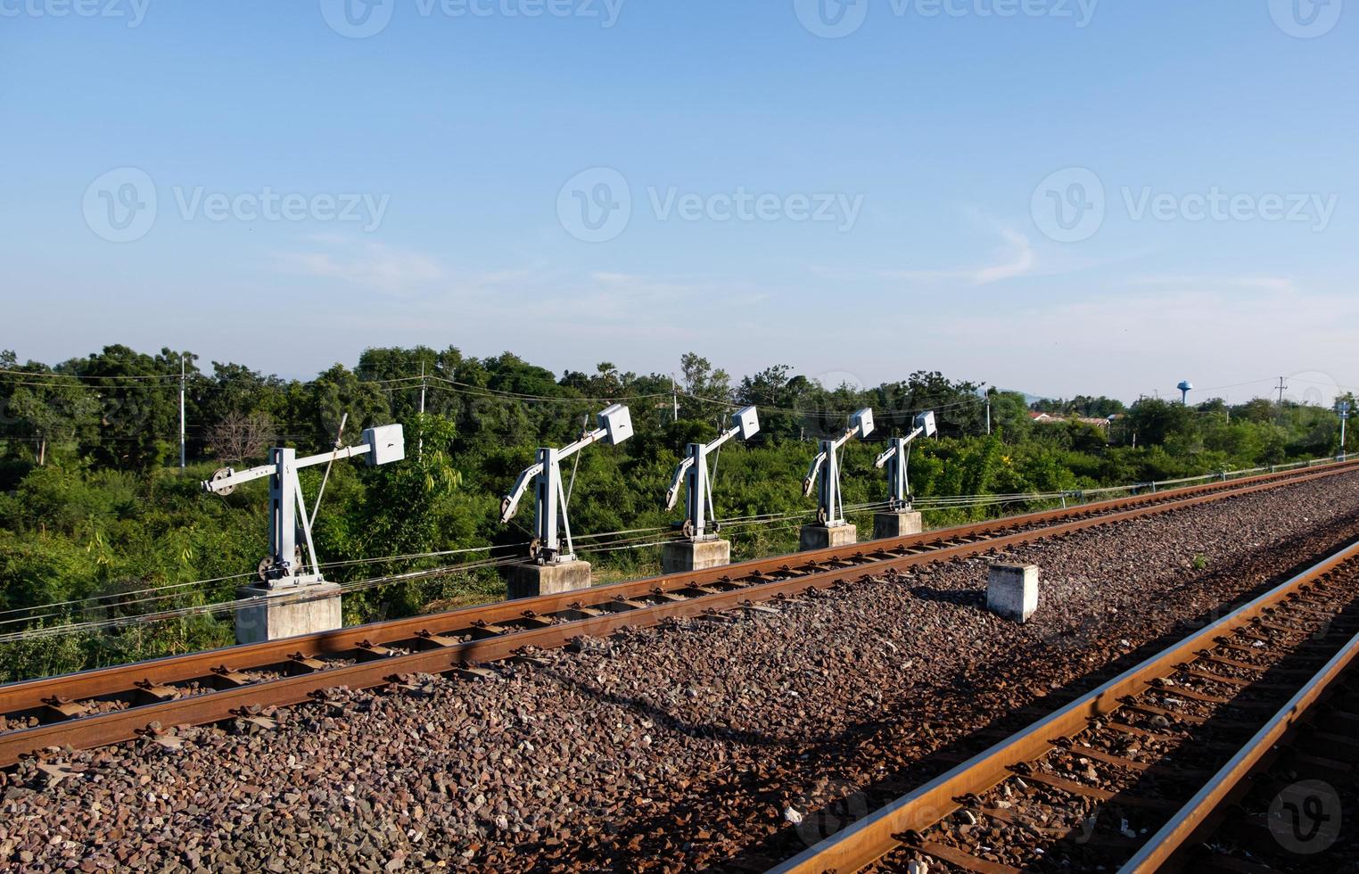 hefboomdraadcompensatorrij van het spoorwegwisselsysteem. foto