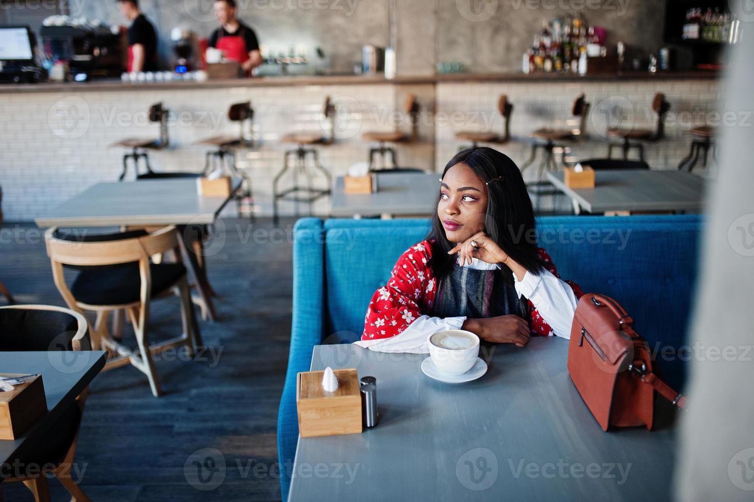 jonge Afro-Amerikaanse vrouw foto