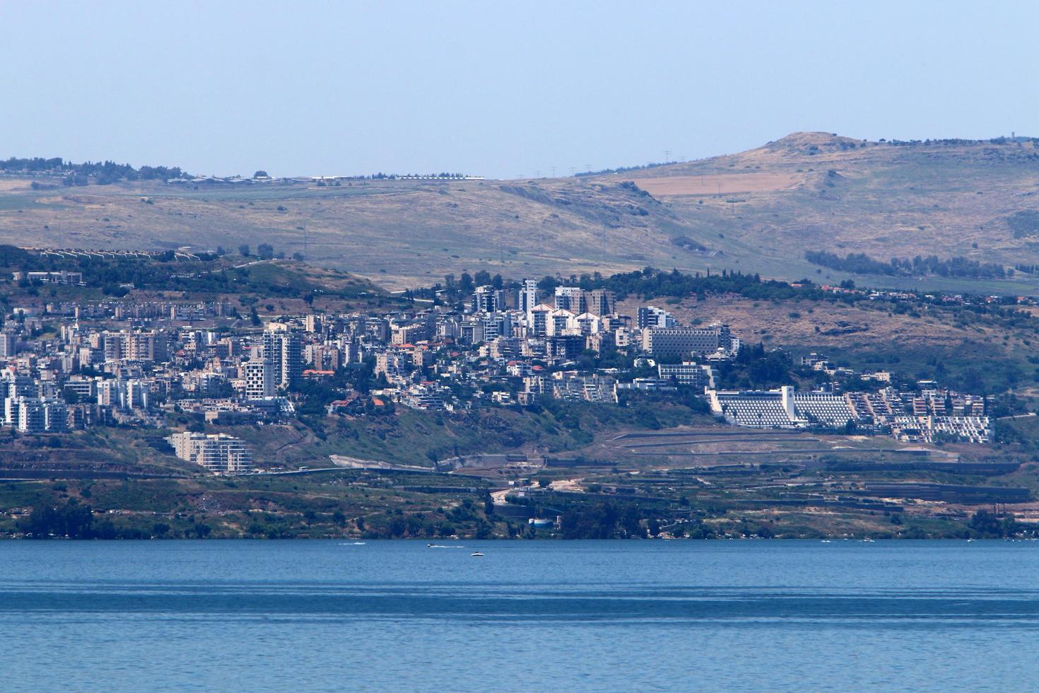 tiberias israel 8 mei 2020. lake Kinneret is een zoetwatermeer in het noordoosten van Israël. foto