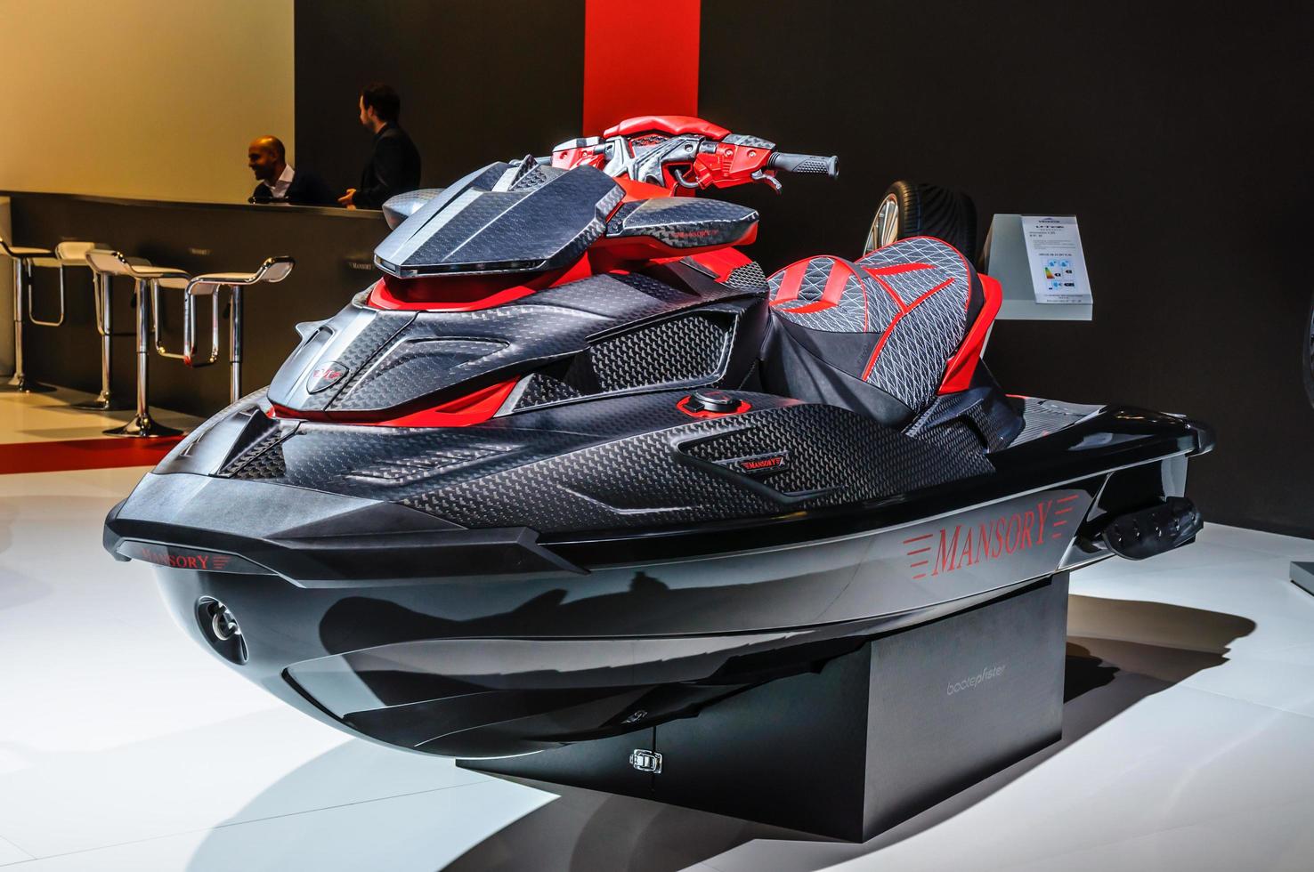 Frankfurt - september 2015 mansory zwart marlijn Jet ski gepresenteerd een foto