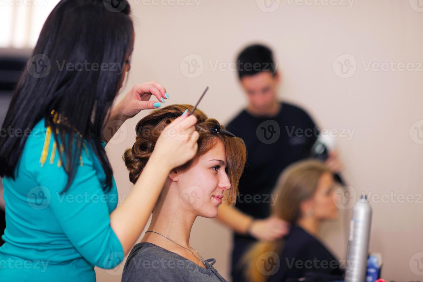 mooie vrouw met luxe make-up foto