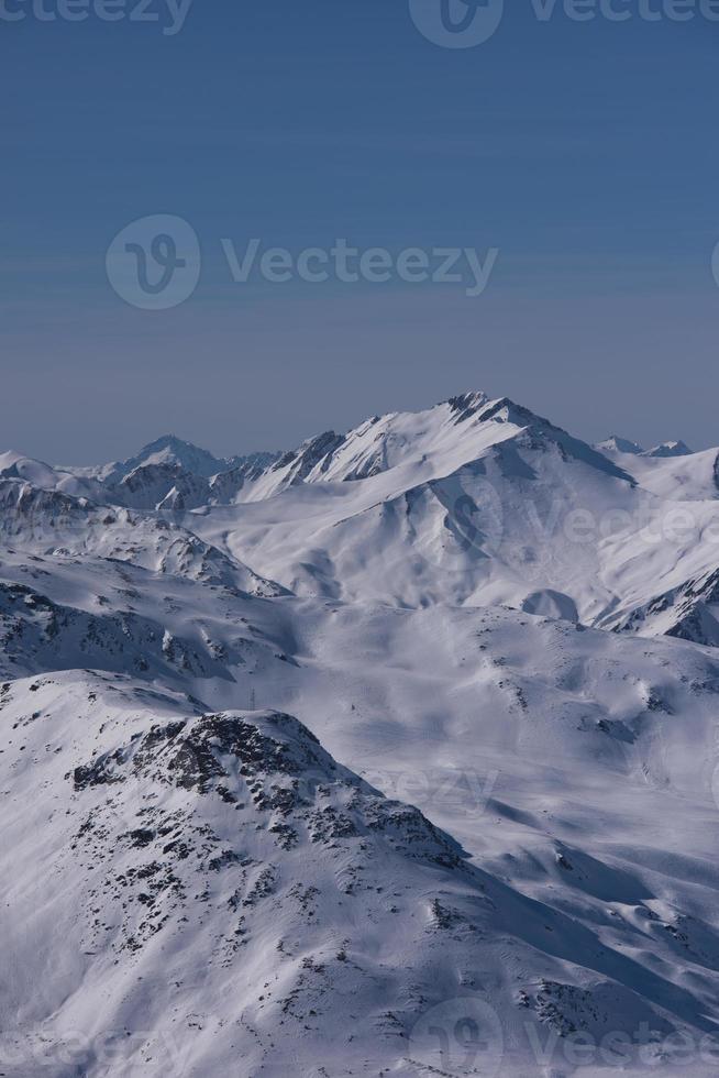 prachtig berglandschap in de winter foto