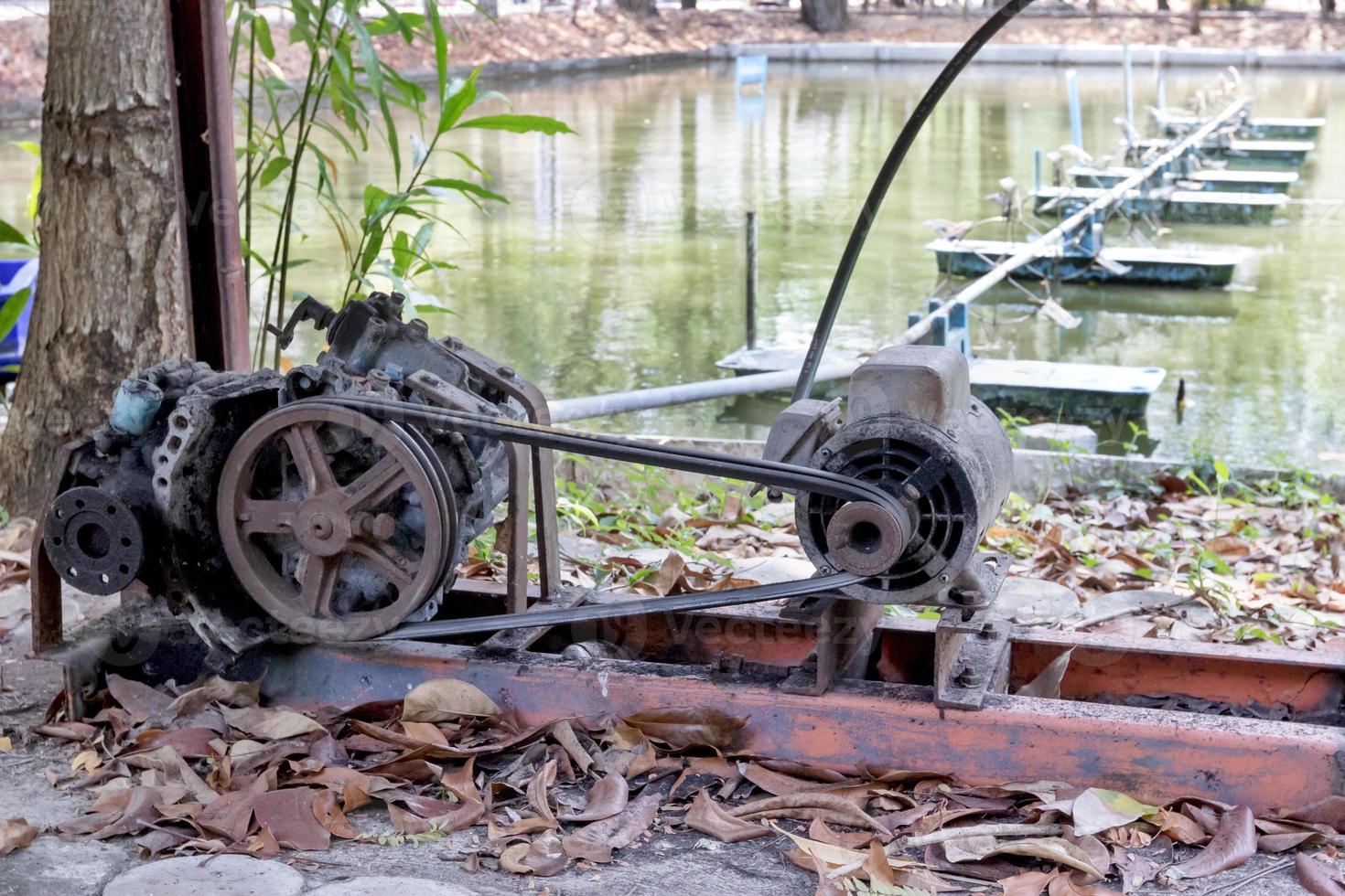 oppervlakte beluchters in garnaal landbouw, gebruik voor maken de verspilling water naar schoon water foto