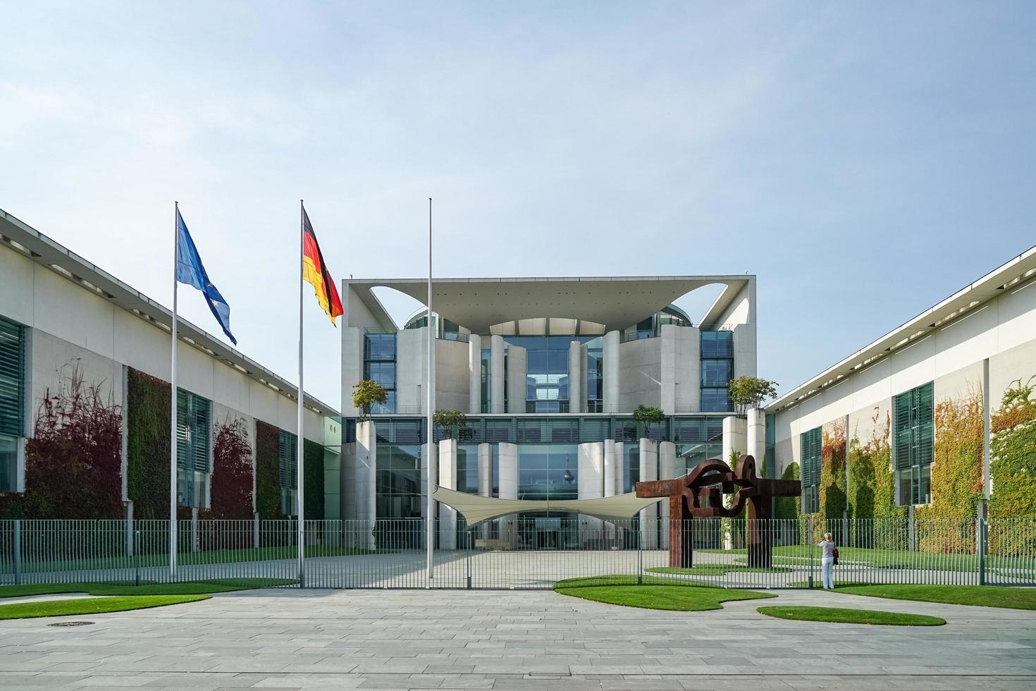 berlijn, duitsland, 2014. de federaal kanselarij gebouw officieel residentie van de Duitse kanselier angela merkel in berlijn foto