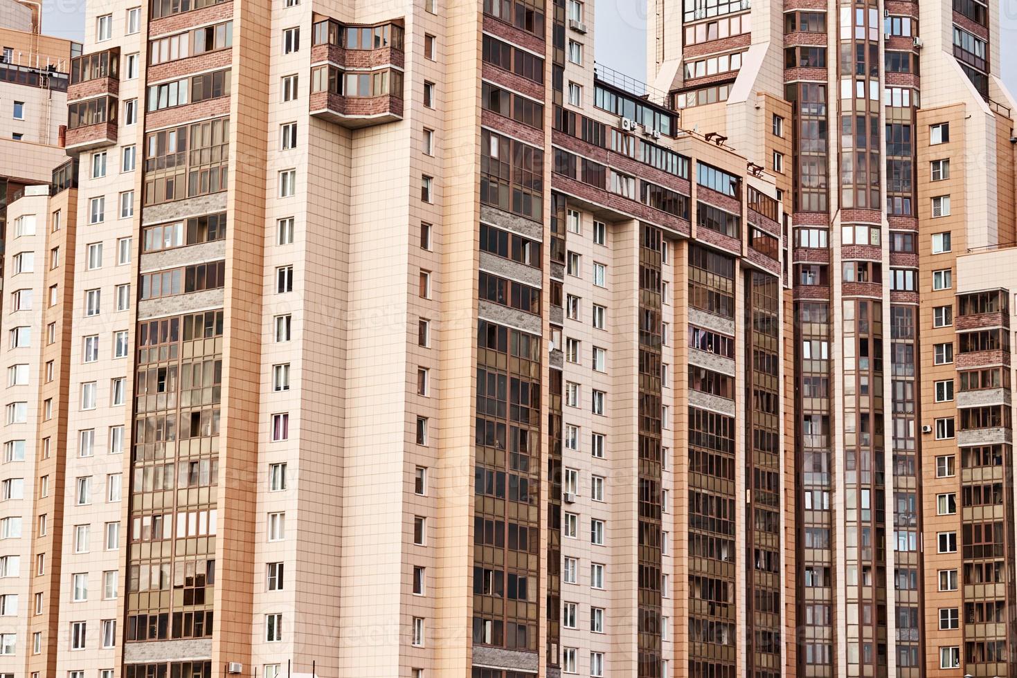 visie van modern gebouw in een stad landschap foto