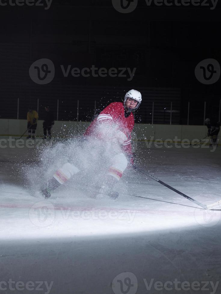 ijs hockey speler in actie foto