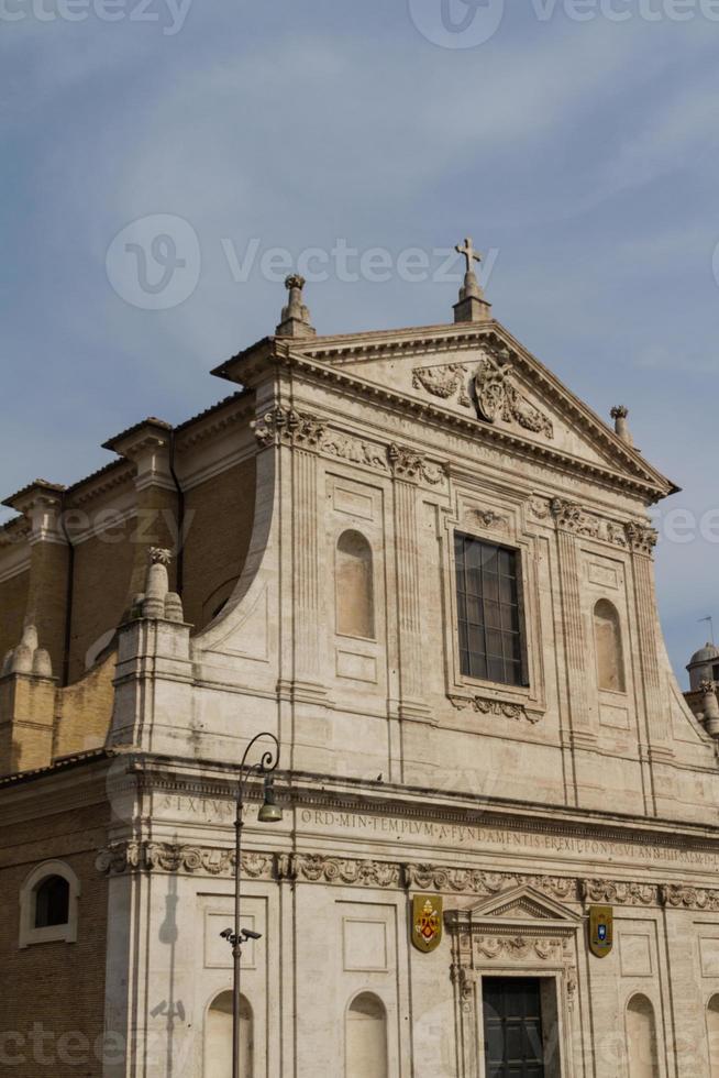 grote kerk in het centrum van Rome, Italië. foto