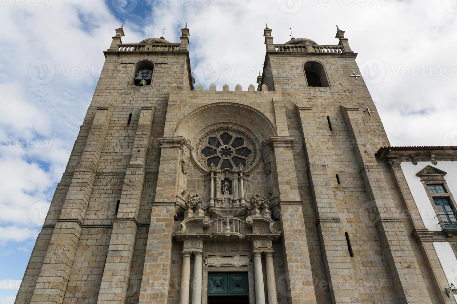 panoramisch visie van de porto kathedraal se porto, Portugal foto