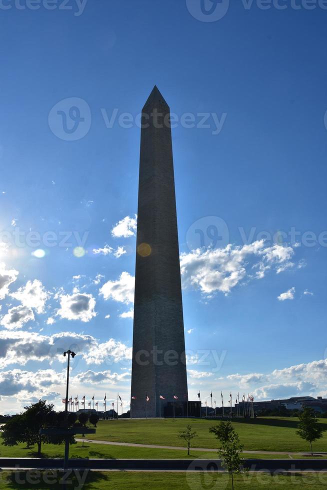 verbijsterend keer bekeken van Washington monument Bij schemer foto