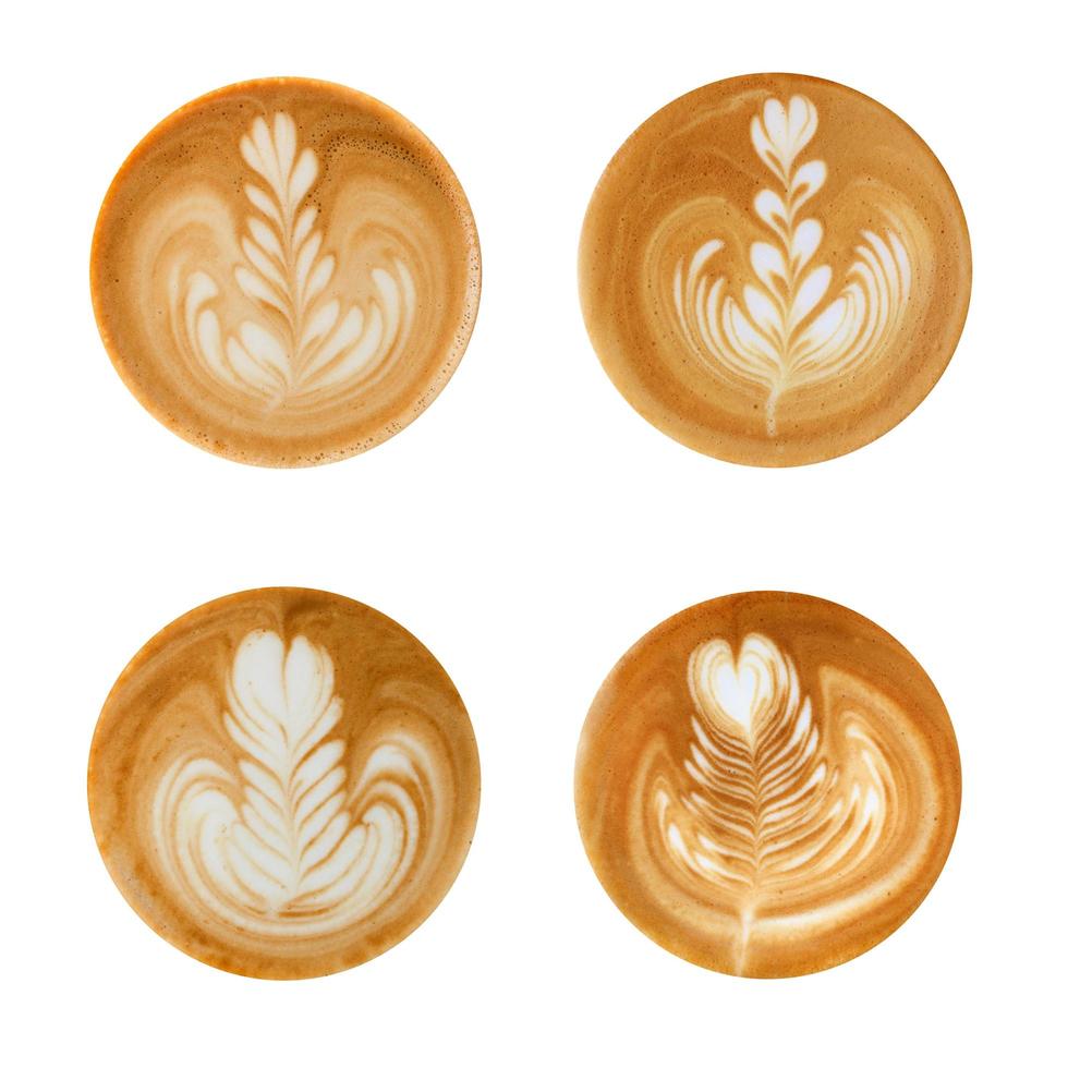 latte art vormen op witte achtergrond foto