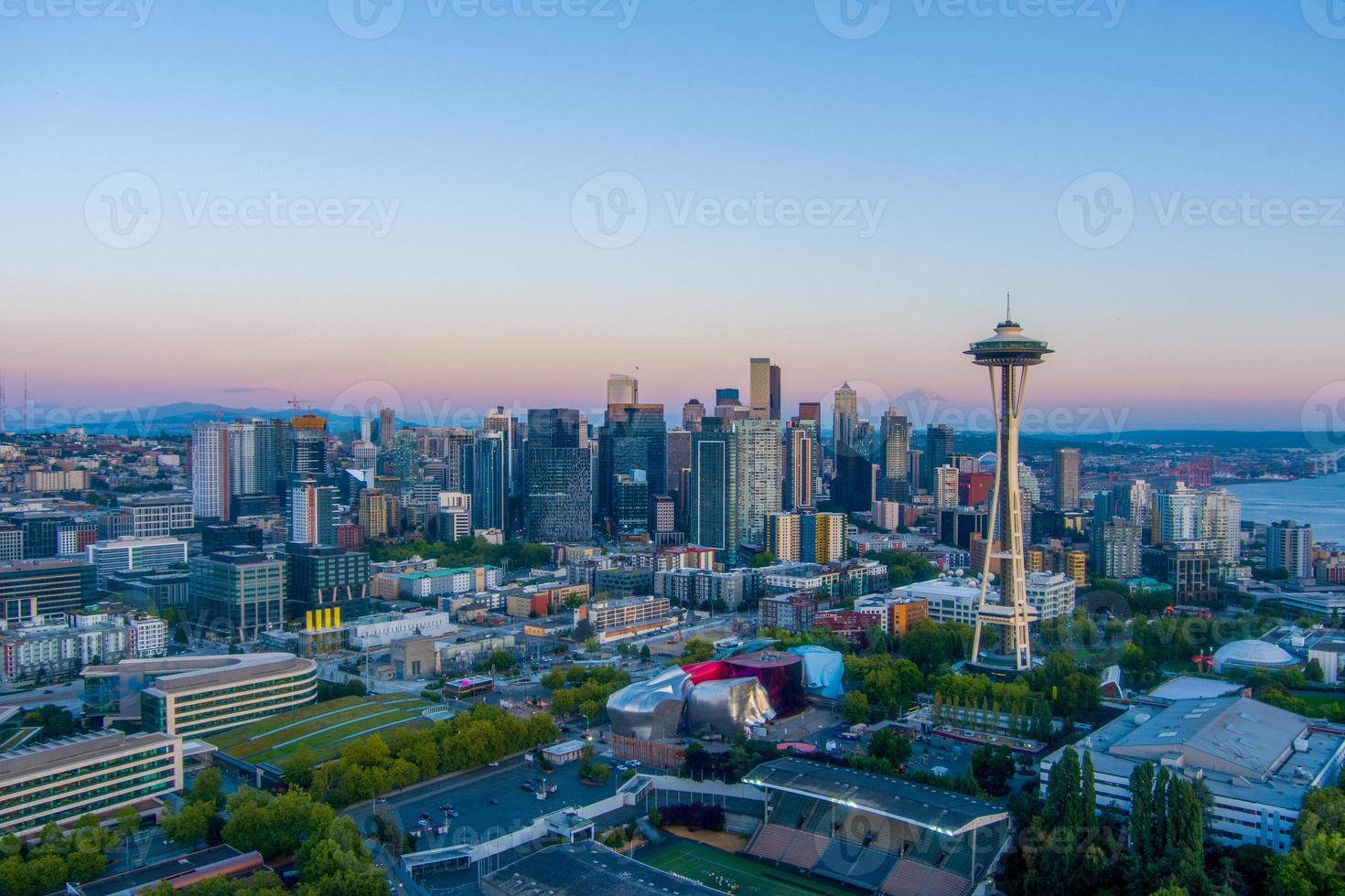 Seattle, Washington Bij zonsondergang in augustus foto