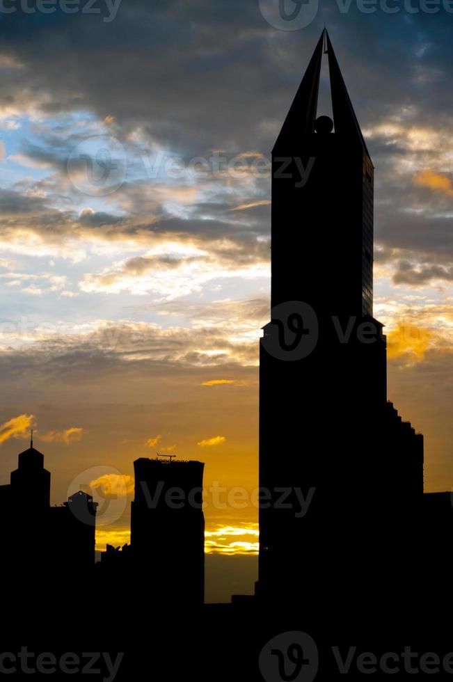 shanghai wolkenkrabber silhouet foto