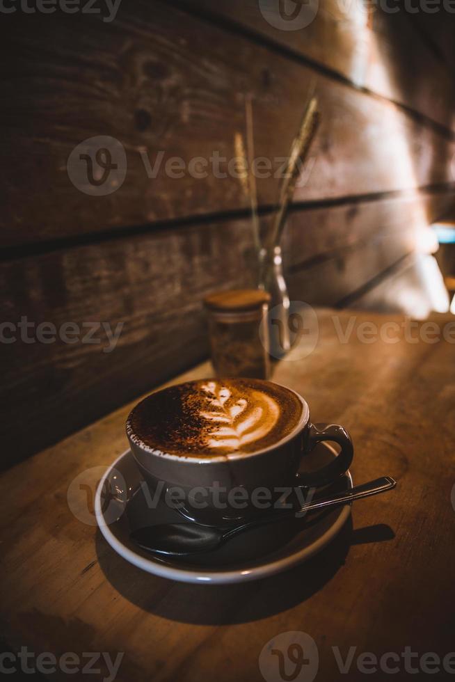 kop van cappuccino van koffie winkel foto