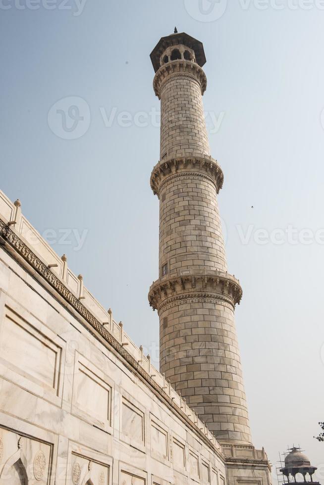 minaret in taj mahal foto