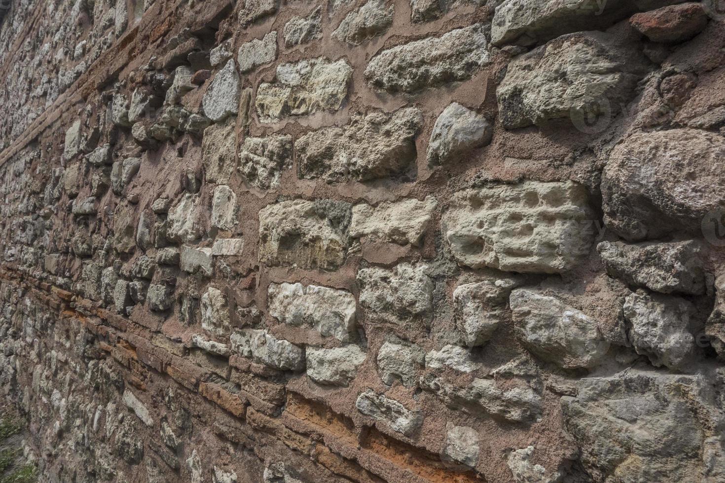 oude bakstenen muur. textuur van oud metselwerk. foto