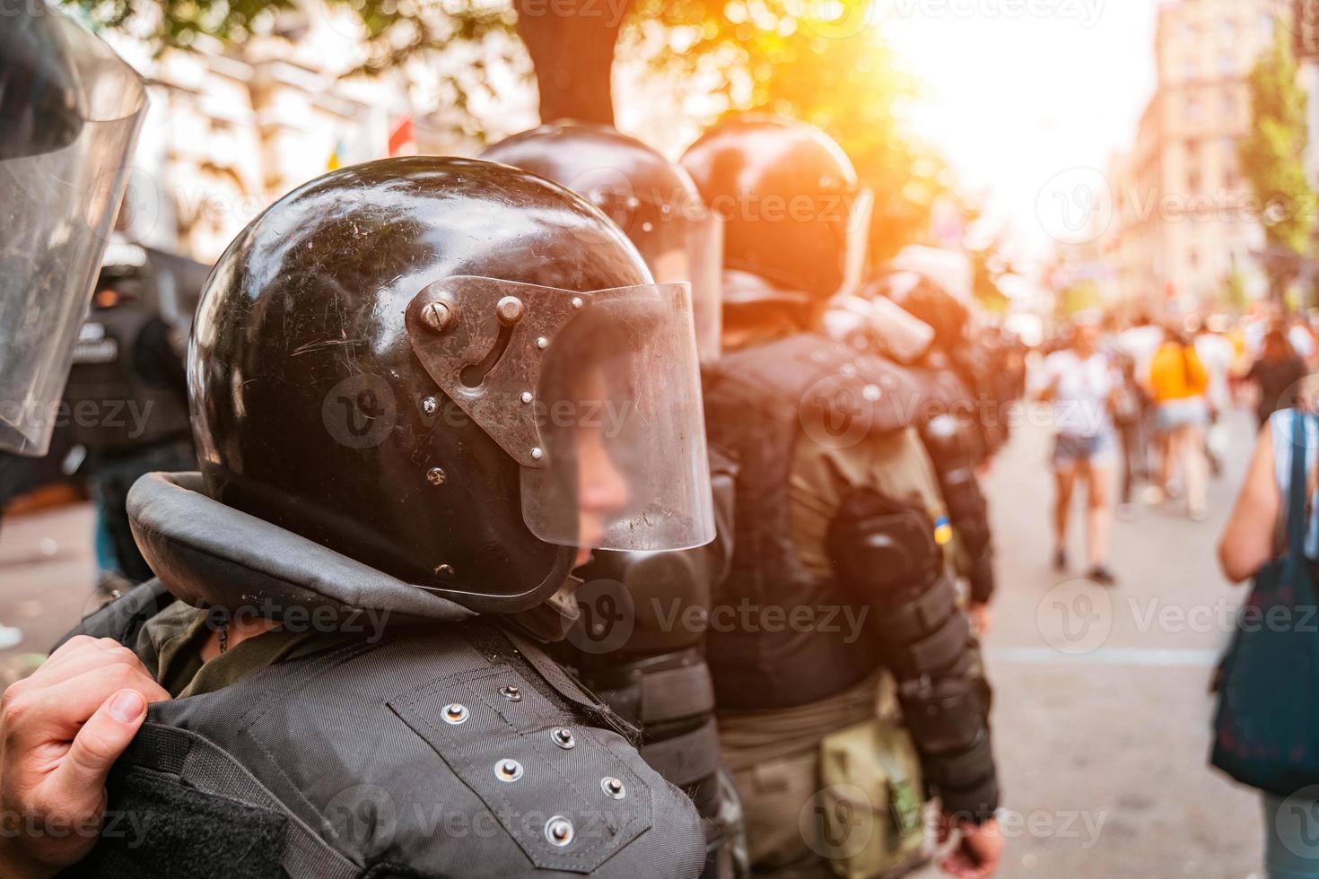 Politie dwingen naar in stand houden bestellen in de Oppervlakte gedurende de rally foto